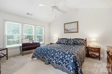 12100 Provincetowne Drive Charlotte NC 28277