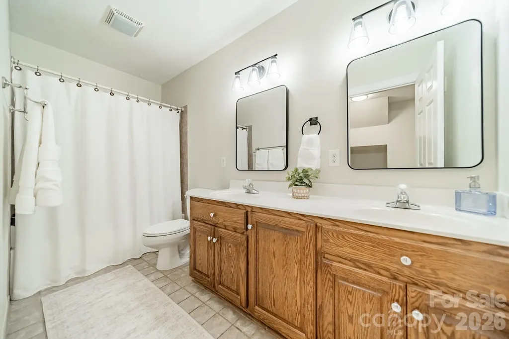 506 Abbotsford Court Charlotte NC 28270