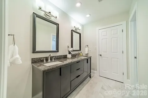 506 Abbotsford Court Charlotte NC 28270