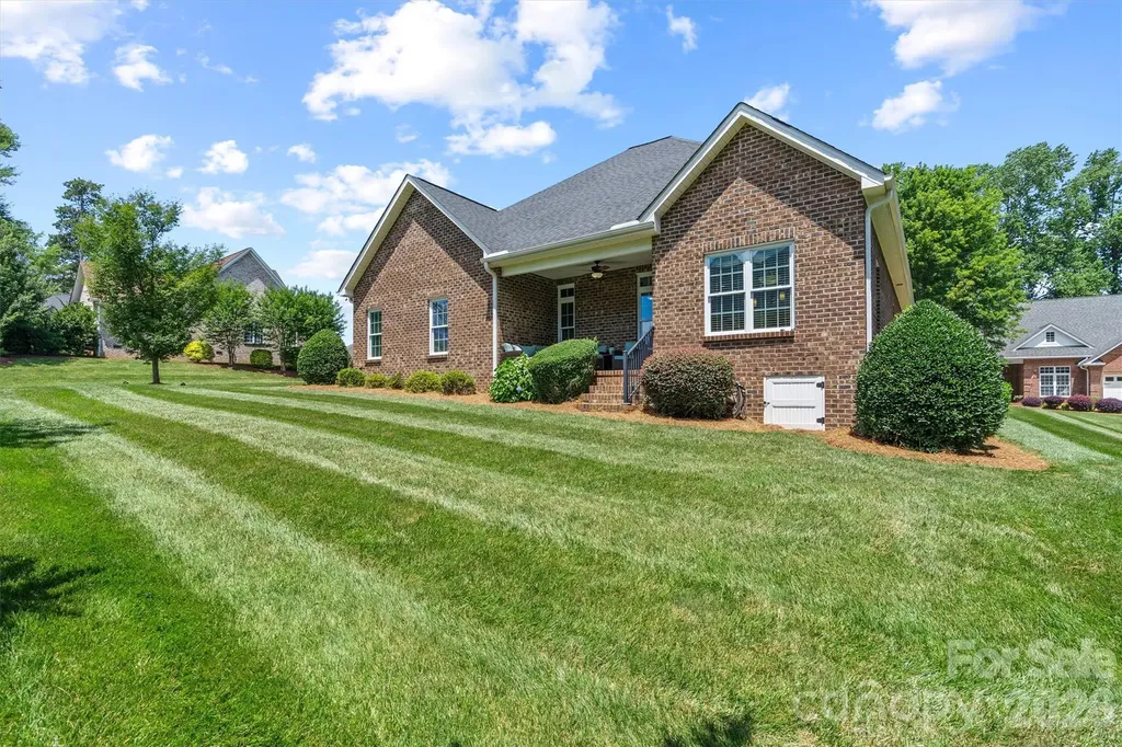 7882 Ballentrae Place Stanley NC 28164