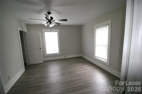 316 N Government Street Lincolnton NC 28092