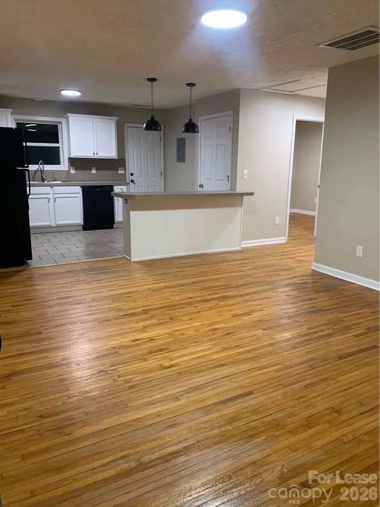 405 J Street E Newton NC 28658