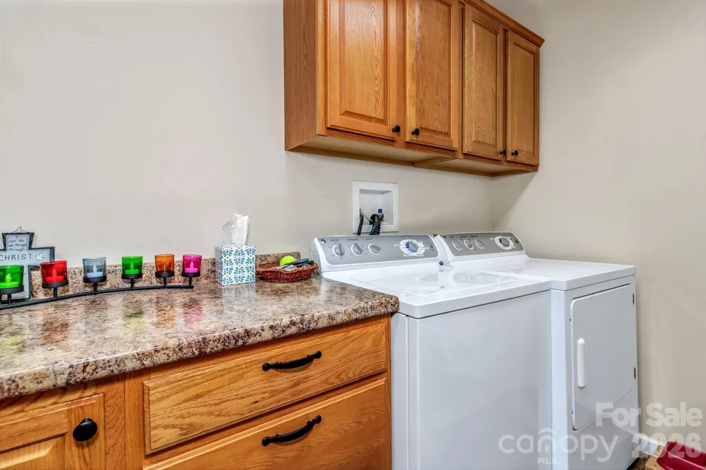 305 Majestic Mountain Drive Burnsville NC 28714