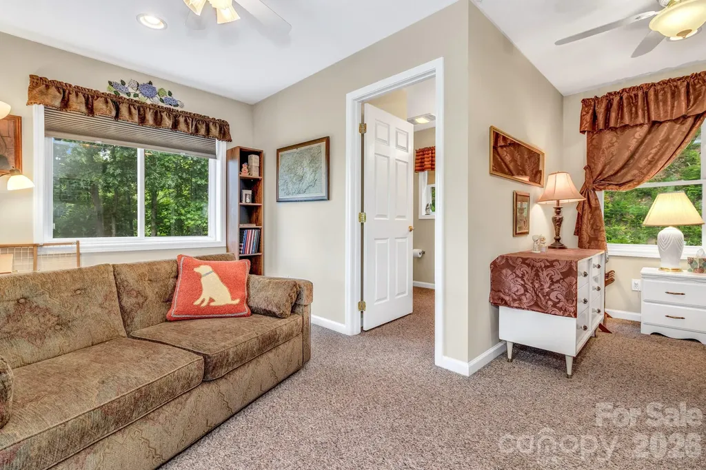 305 Majestic Mountain Drive Burnsville NC 28714