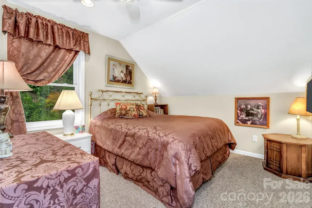 305 Majestic Mountain Drive Burnsville NC 28714