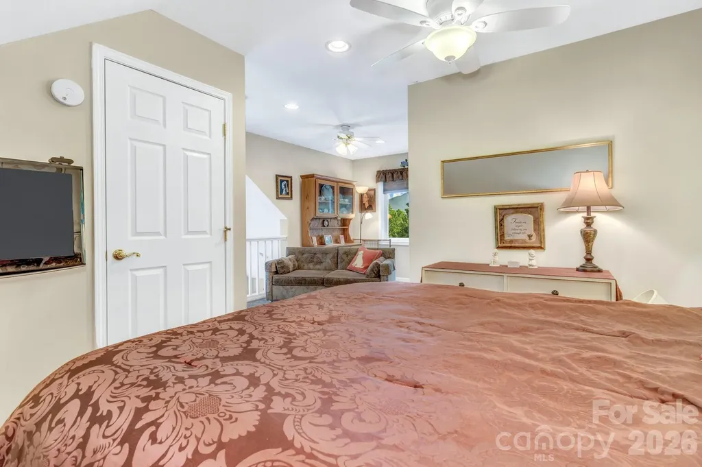 305 Majestic Mountain Drive Burnsville NC 28714