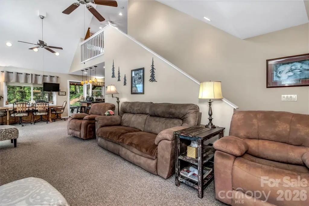 305 Majestic Mountain Drive Burnsville NC 28714
