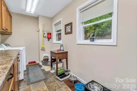 305 Majestic Mountain Drive Burnsville NC 28714