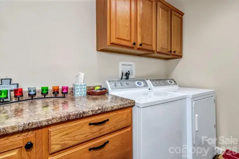 305 Majestic Mountain Drive Burnsville NC 28714