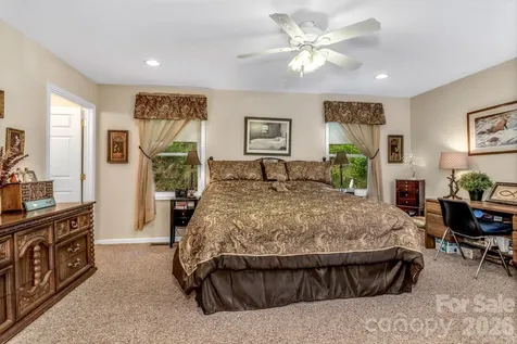 305 Majestic Mountain Drive Burnsville NC 28714