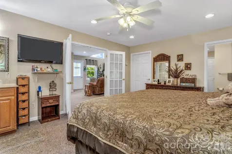 305 Majestic Mountain Drive Burnsville NC 28714
