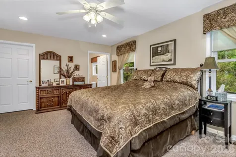 305 Majestic Mountain Drive Burnsville NC 28714