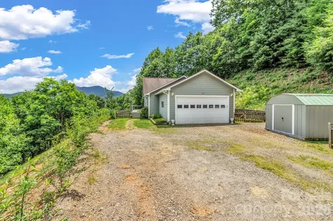 305 Majestic Mountain Drive Burnsville NC 28714