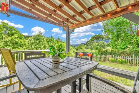 305 Majestic Mountain Drive Burnsville NC 28714