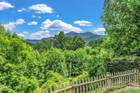 305 Majestic Mountain Drive Burnsville NC 28714