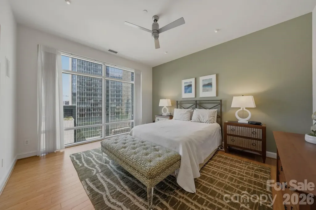 435 S Tryon Street Charlotte NC 28202