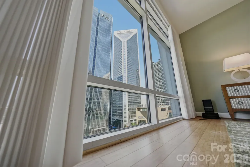 435 S Tryon Street Charlotte NC 28202