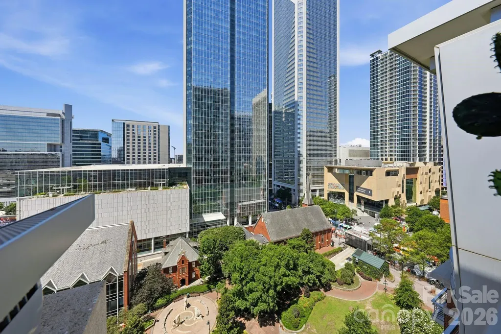 435 S Tryon Street Charlotte NC 28202