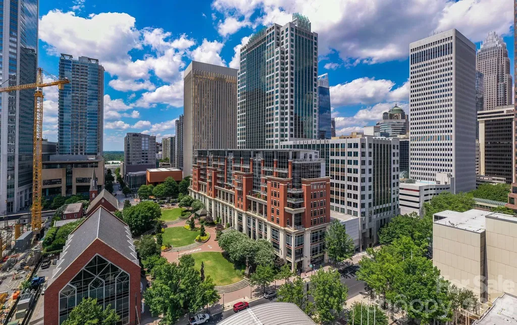 435 S Tryon Street Charlotte NC 28202