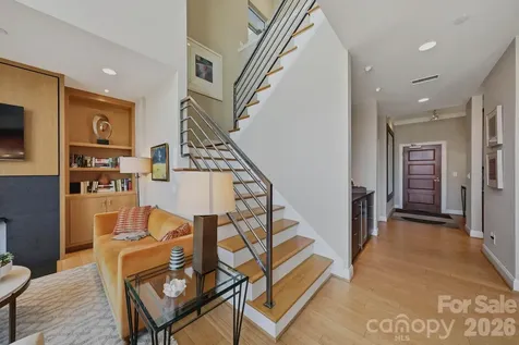 435 S Tryon Street Charlotte NC 28202