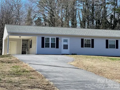 1122 28th Street SW Hickory NC 28602