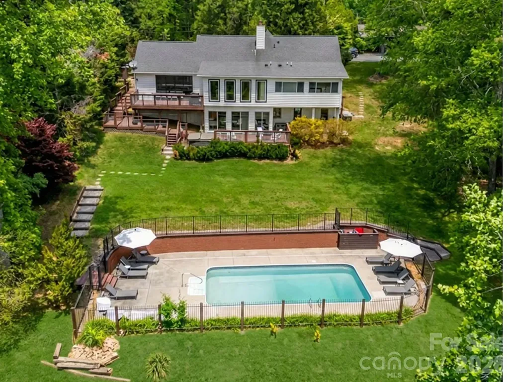 172 Amble Lane Fletcher NC 28732
