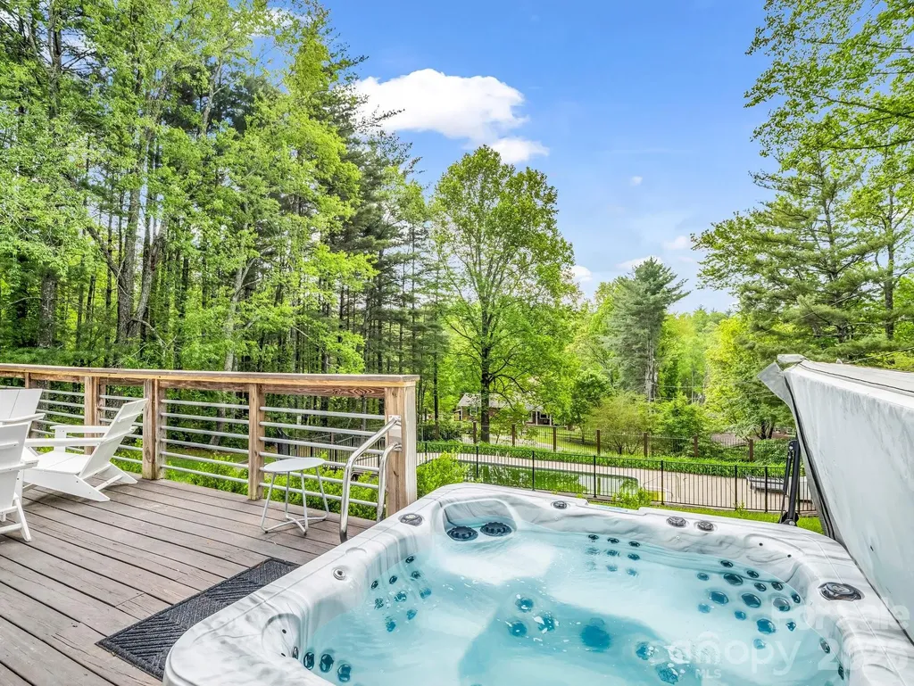 172 Amble Lane Fletcher NC 28732