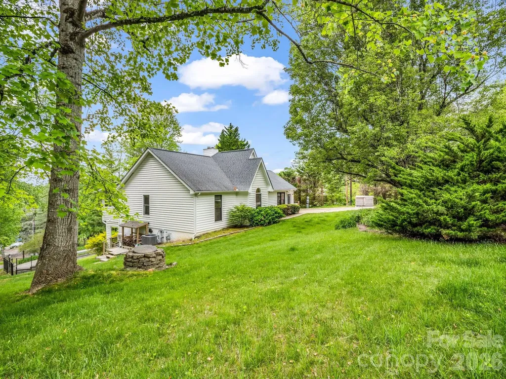 172 Amble Lane Fletcher NC 28732