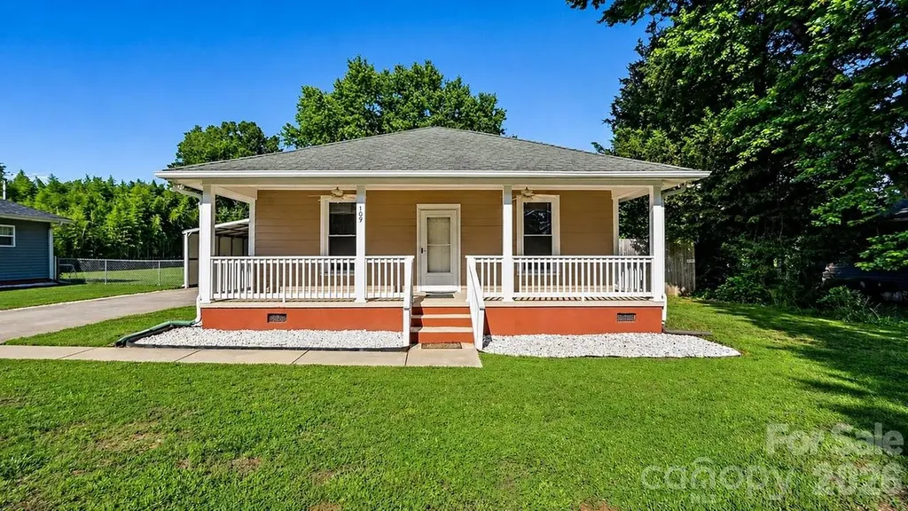 109 Globe Street Mount Holly NC 28120