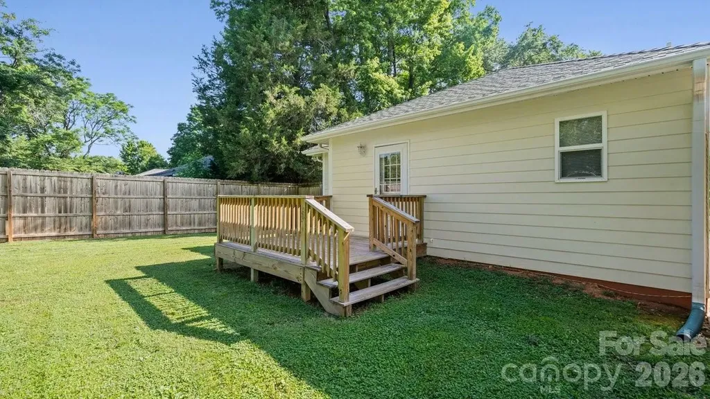 109 Globe Street Mount Holly NC 28120