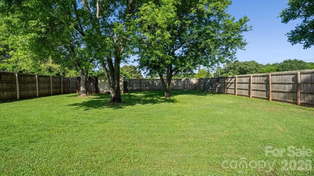 109 Globe Street Mount Holly NC 28120