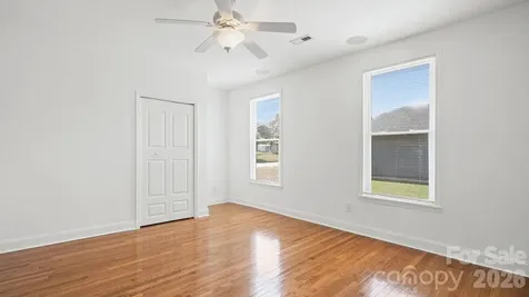109 Globe Street Mount Holly NC 28120