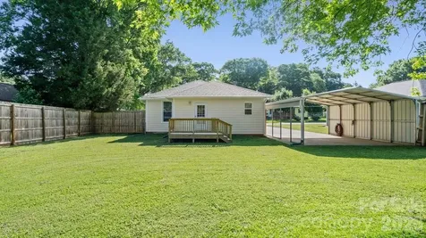 109 Globe Street Mount Holly NC 28120
