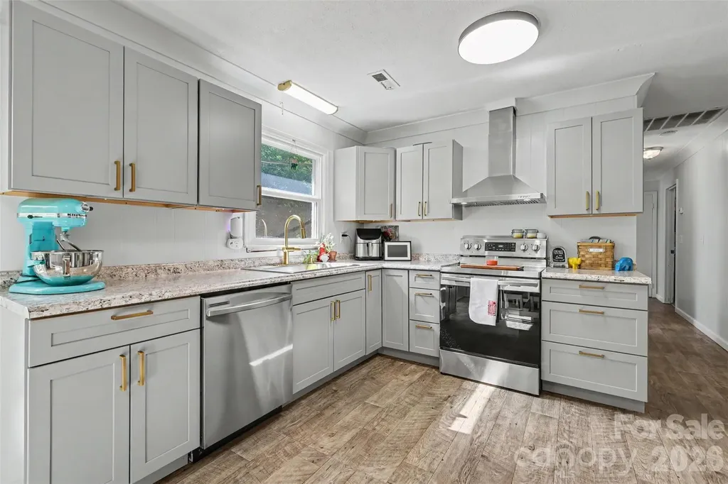 4744 Hickory Grove Road Mount Holly NC 28120