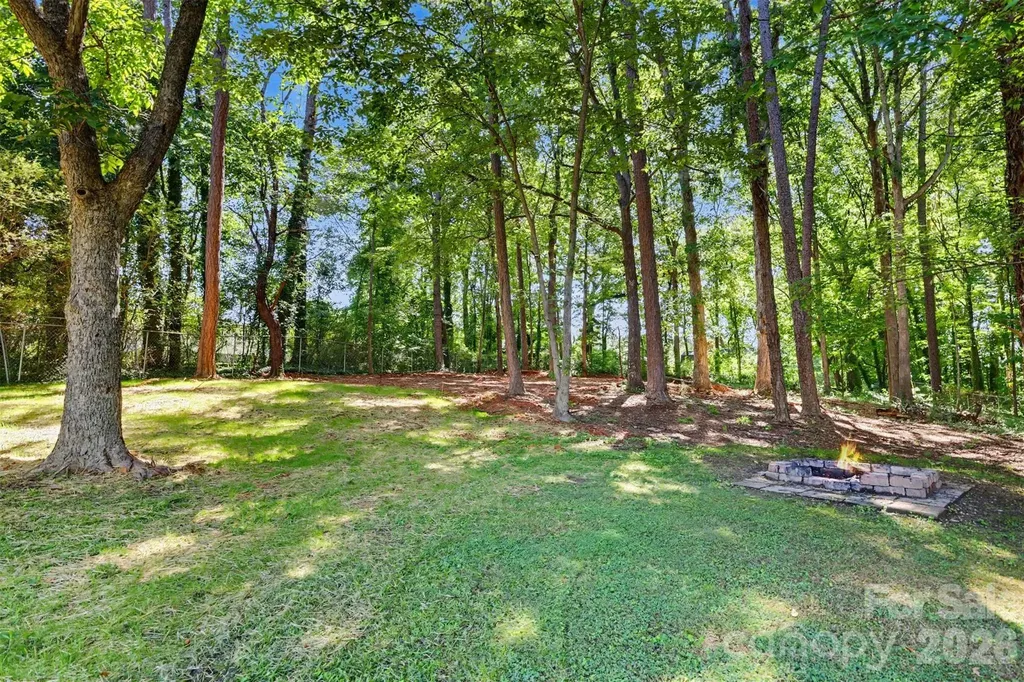 4744 Hickory Grove Road Mount Holly NC 28120