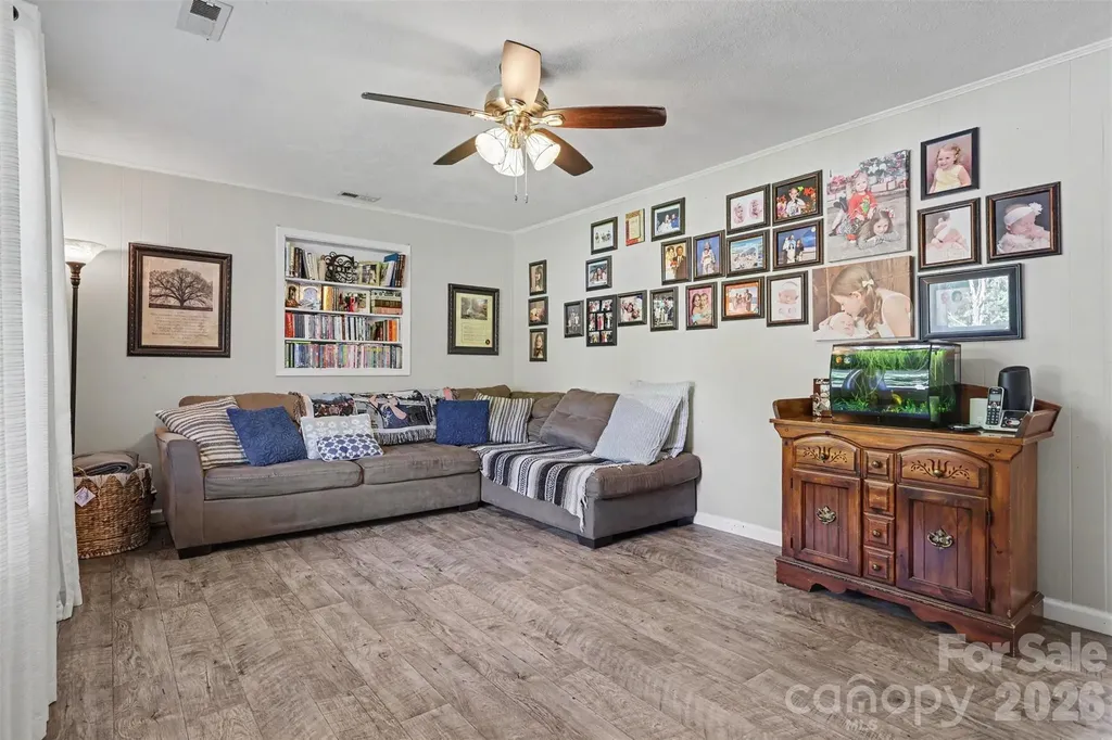 4744 Hickory Grove Road Mount Holly NC 28120