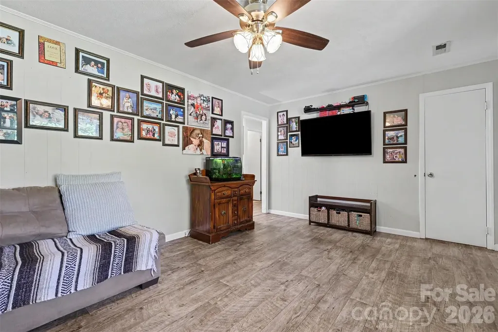 4744 Hickory Grove Road Mount Holly NC 28120