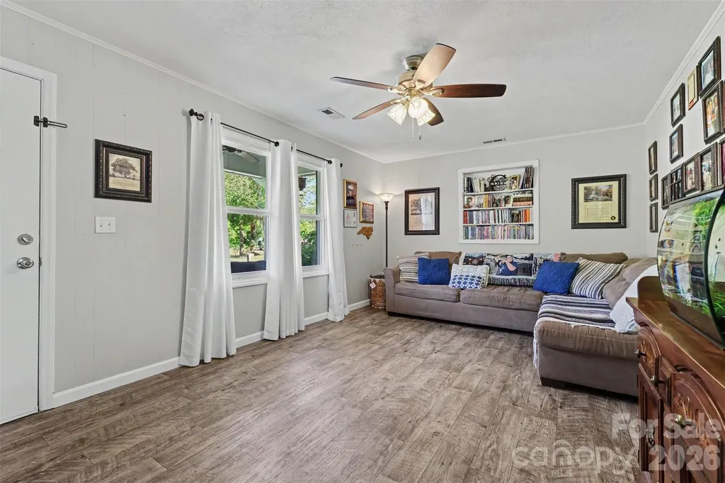 4744 Hickory Grove Road Mount Holly NC 28120