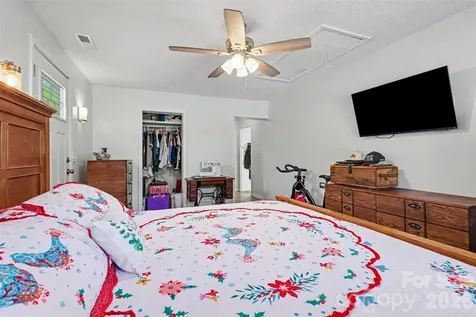 4744 Hickory Grove Road Mount Holly NC 28120