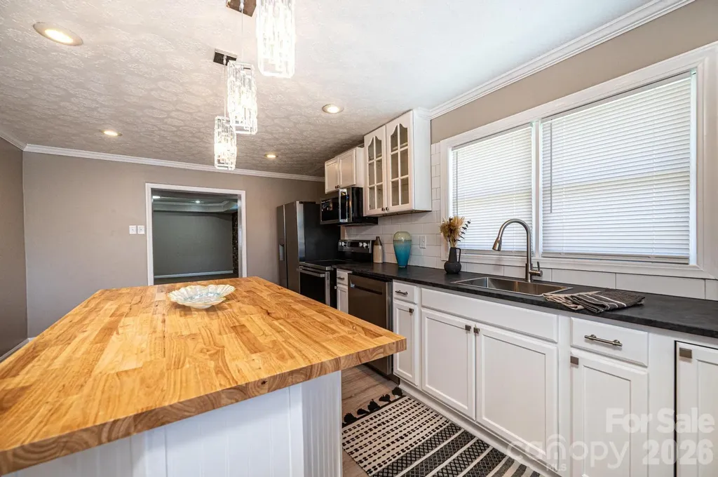 1614 College Avenue SW Lenoir NC 28645
