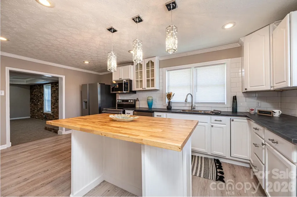 1614 College Avenue SW Lenoir NC 28645