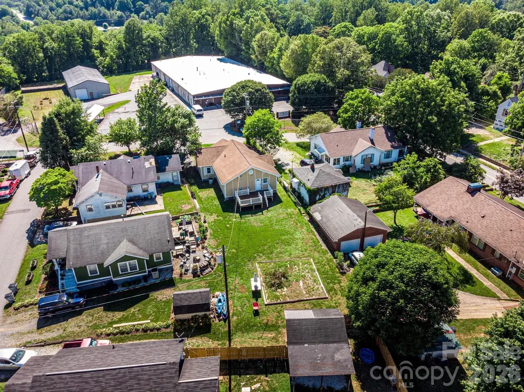 1614 College Avenue SW Lenoir NC 28645