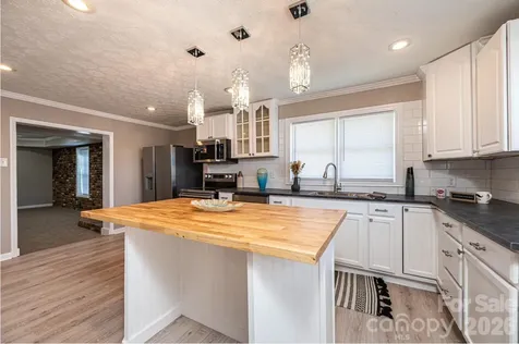 1614 College Avenue SW Lenoir NC 28645