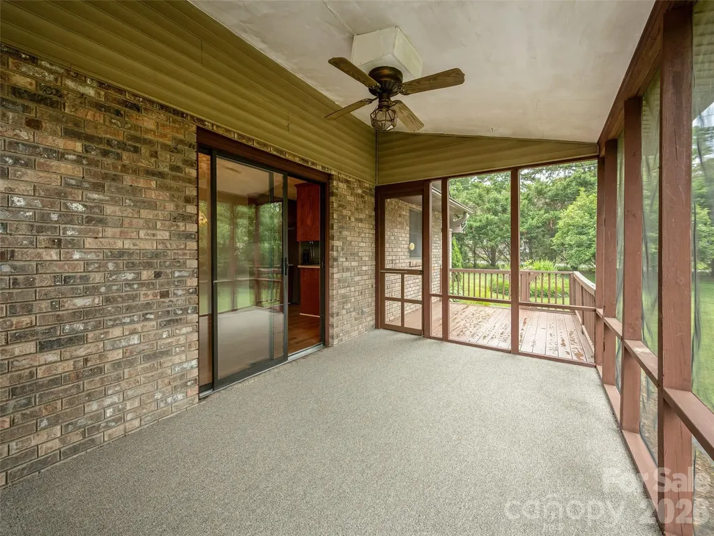 2 Bannerwood Drive Horse Shoe NC 28742