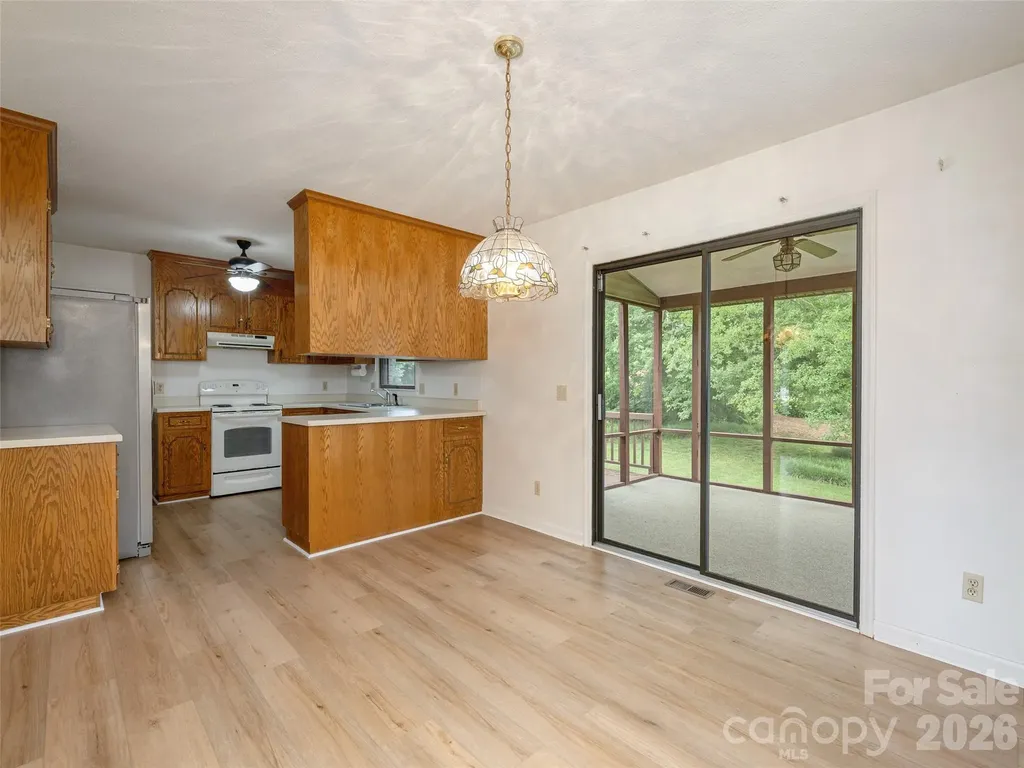 2 Bannerwood Drive Horse Shoe NC 28742