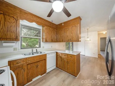 2 Bannerwood Drive Horse Shoe NC 28742