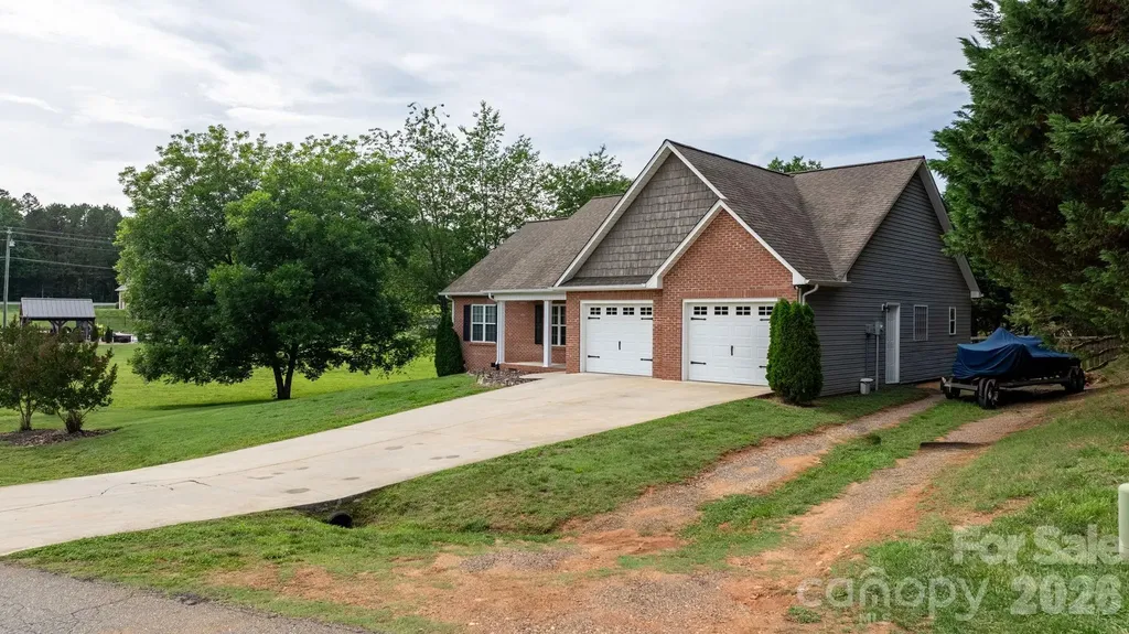 5326 Stonegate Farm Drive Granite Falls NC 28630
