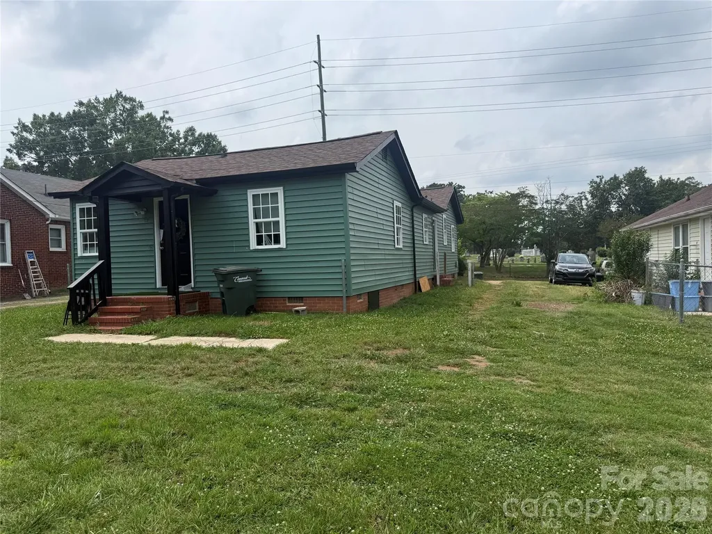 15 Brookwood Avenue NW Concord NC 28025