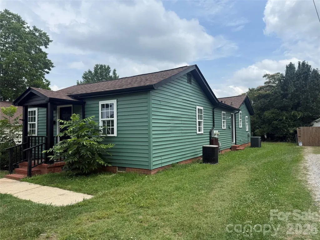 15 Brookwood Avenue NW Concord NC 28025