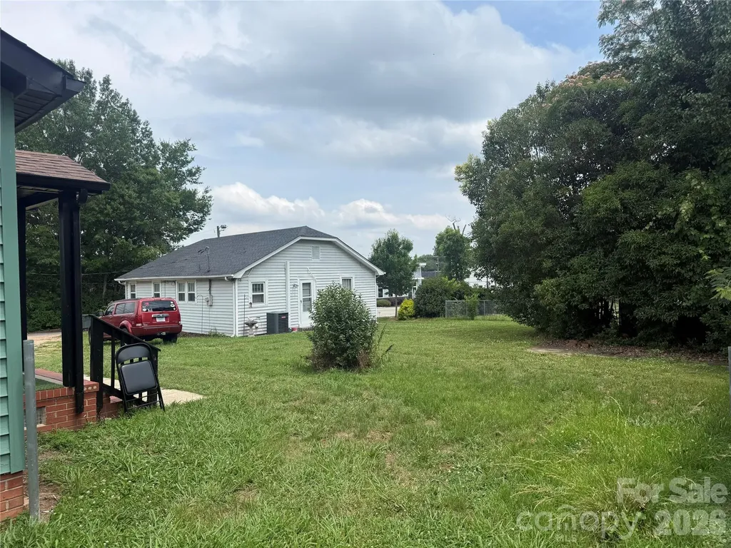 15 Brookwood Avenue NW Concord NC 28025